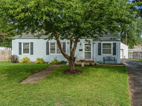 726 River Park Dr, Loves Park, IL 61111