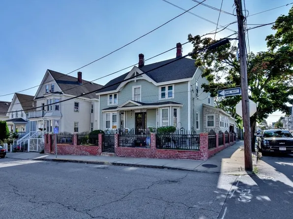 80 Trenton St, Lawrence, MA 01841