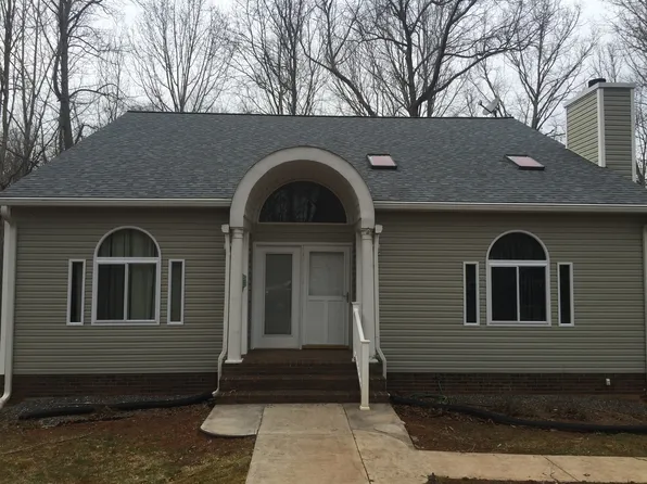 110 Brockenbrough Pl, Forest, VA 24551
