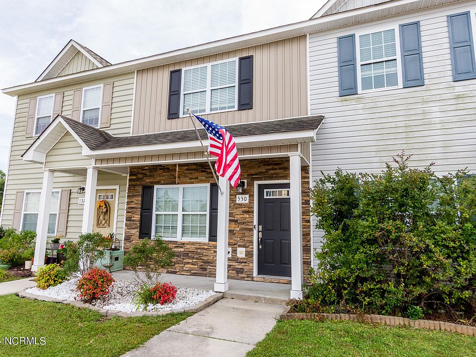 1st image of 530 Oyster Rock Ln