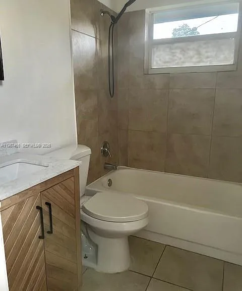 2746 Johnson St #W — Photo 11