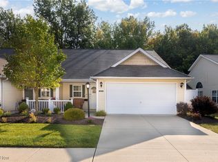 7377 Willow Woods Dr #39B, North Olmsted, OH 44070