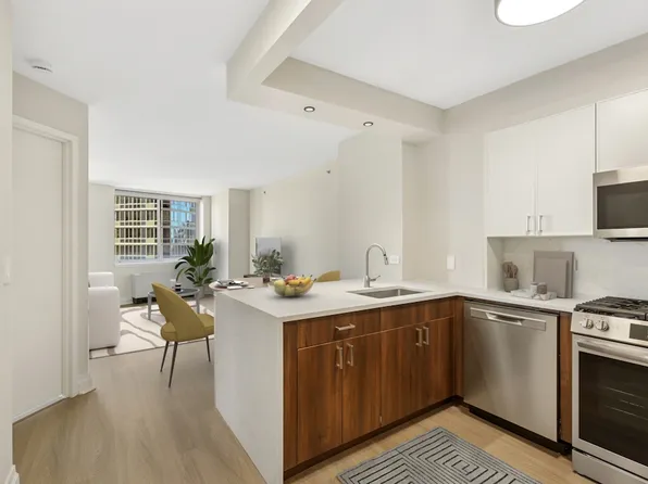 776 Sixth Avenue image 1 of 52