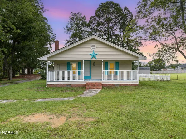 9025 Nc 210, Four Oaks, NC 27524