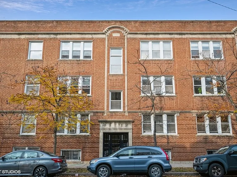 2322 W Wilson Ave #2 — Photo 1