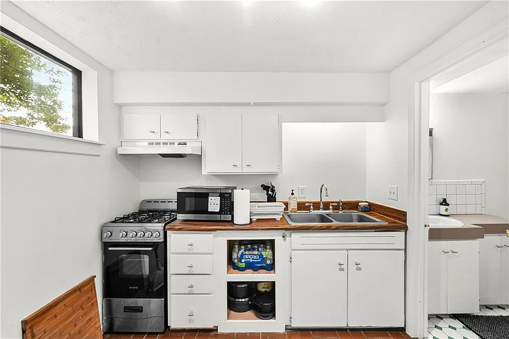 1 bed, 1.0 bath, $1,700 — Photo 4