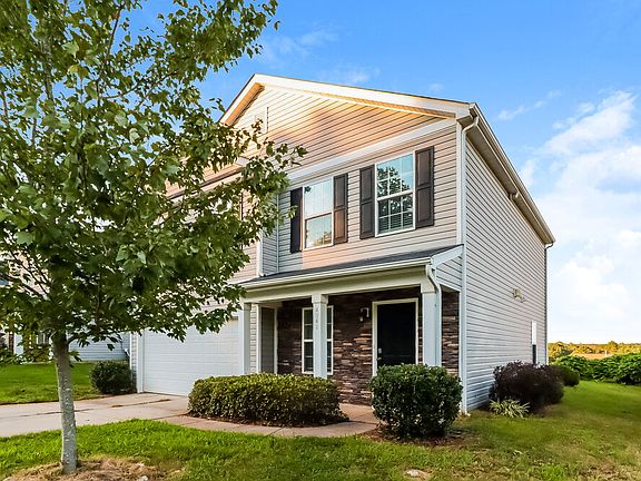 5th image of 4941 Broad Leaf Ct