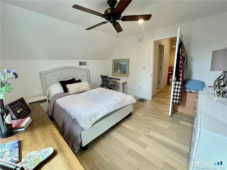 84 Lawrence St #3 — Photo 9