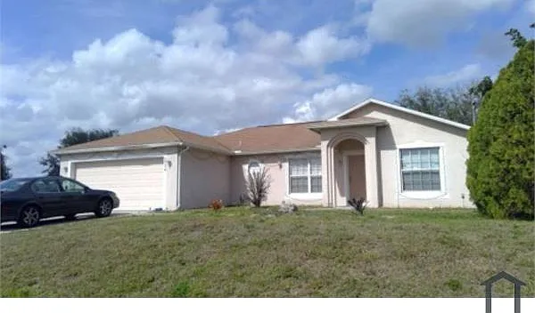 3734 10th St W