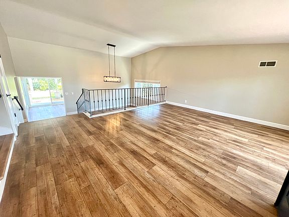 5th image of 4417 Elder Ave