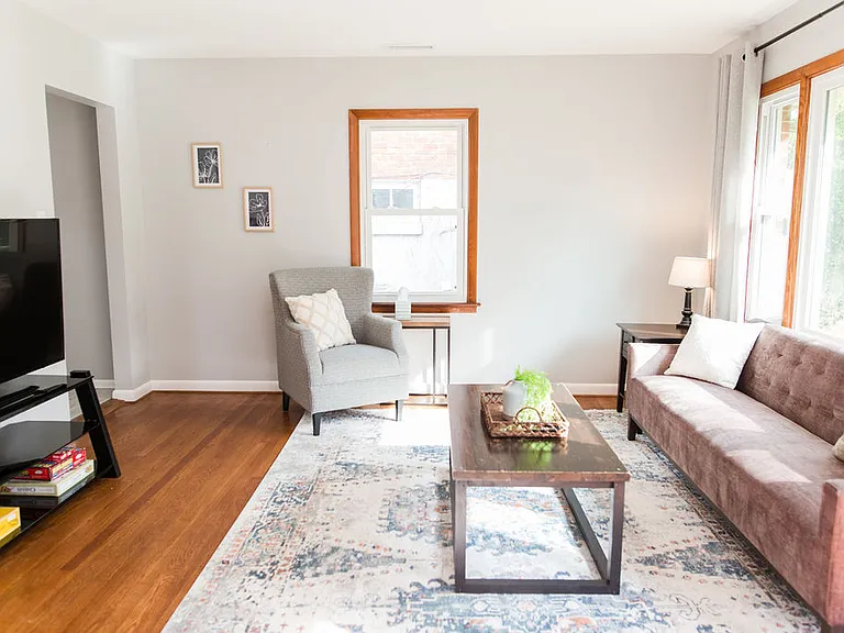 1111 McCausland St — Photo 3