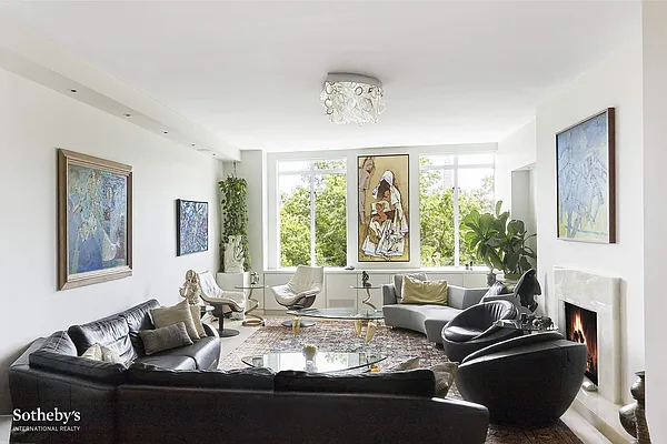 Sold by Sotheby's International Realty | media 14