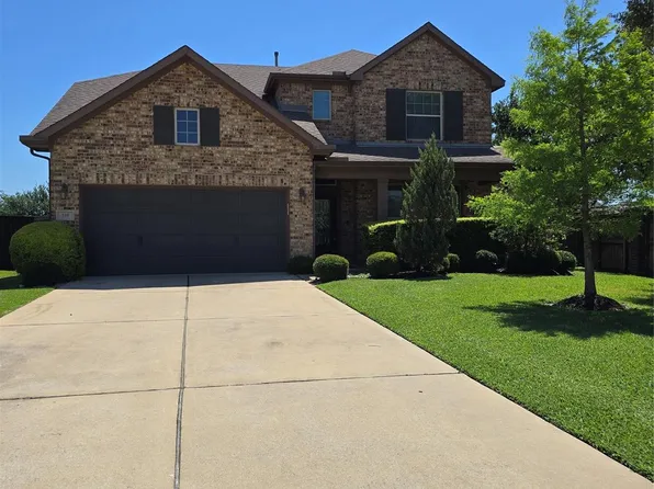 100 Castlegate Ln, Houston, TX 77065