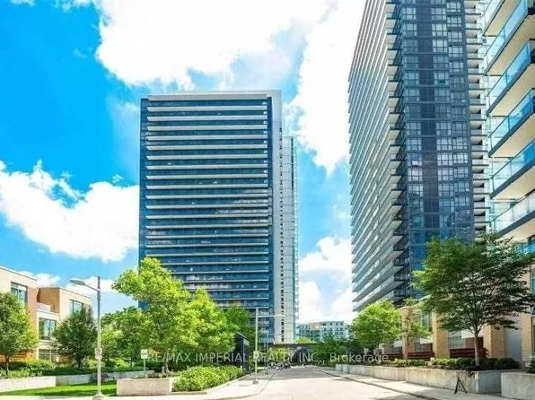33 Singer Ct #Penthouse 07, Toronto, ON M2K 0B4