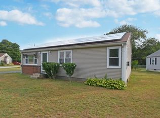 21 Hunt St, Bellingham, MA 02019