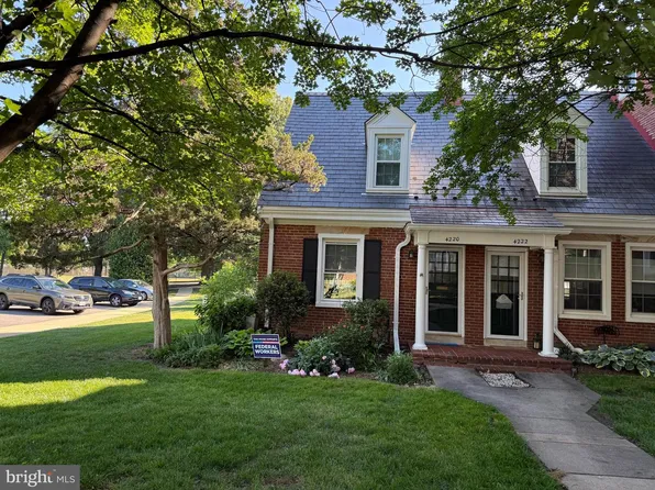 4220 32nd St S, Arlington, VA 22206