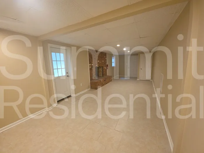 1908 Medfield Rd — Photo 14