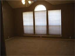 3rd image of 7100 Chateau Dr