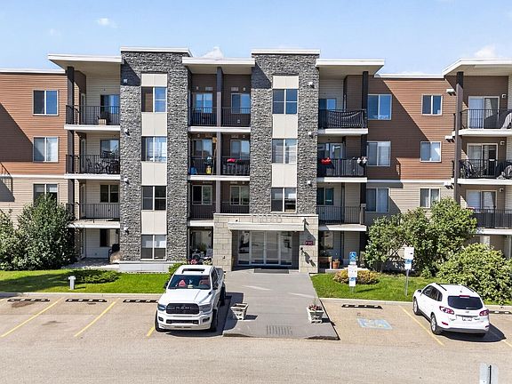 3rd image of 11816 22nd Ave SW #205