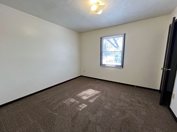 5th image of 1825 Berkey Ave #A
