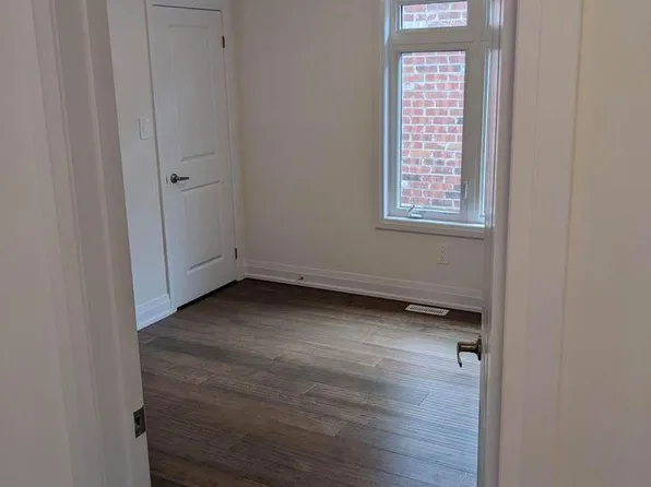 180 Franklin Trl, Barrie, ON L9J 0J2