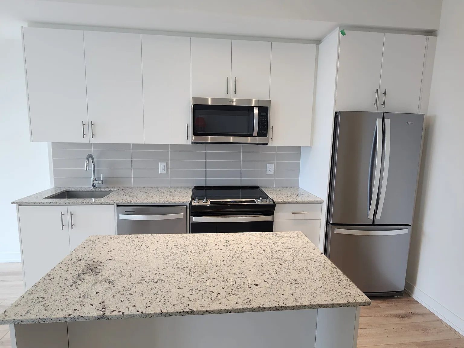 1 bed, $2,200 — Photo 4