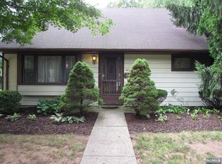 391 Washington Ave, Rutherford, NJ 07070