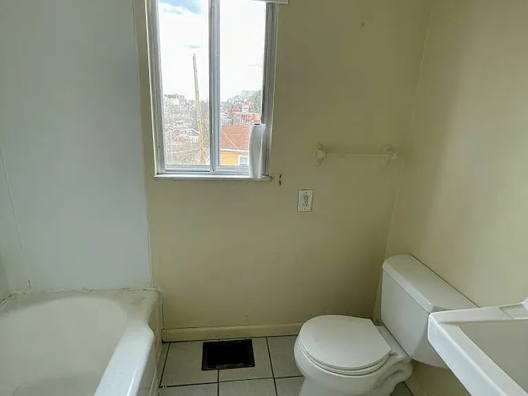 622 Minnesota St — Photo 4