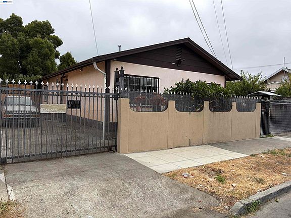 4th image of 9024 Olive St
