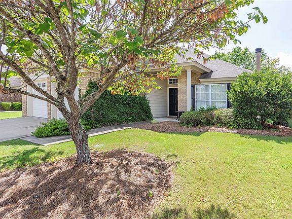 2nd image of 8849 Ashland Park Pl