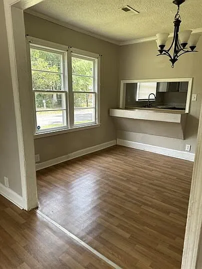 141 Anderson St — Photo 9