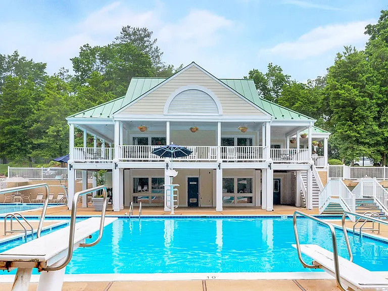 1808 Amberfield Dr — Photo 18