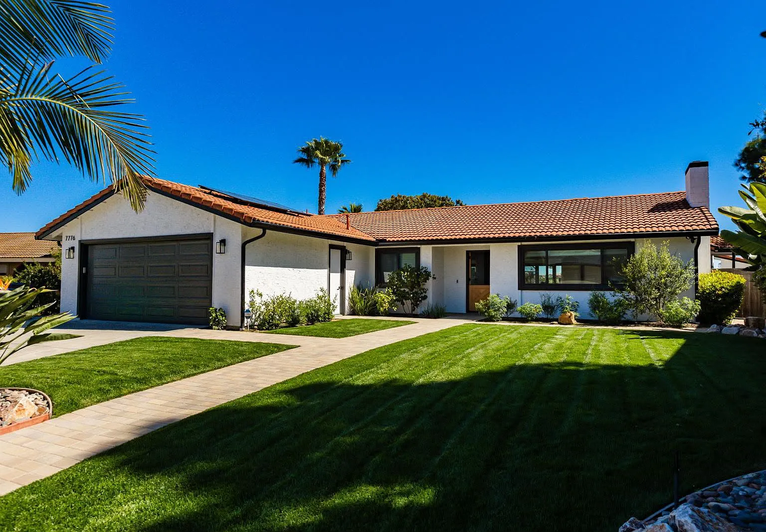 7776 Madrilena Way — Photo 2