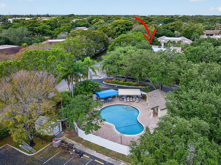 4483 Carambola Cir S #4483 — Photo 16