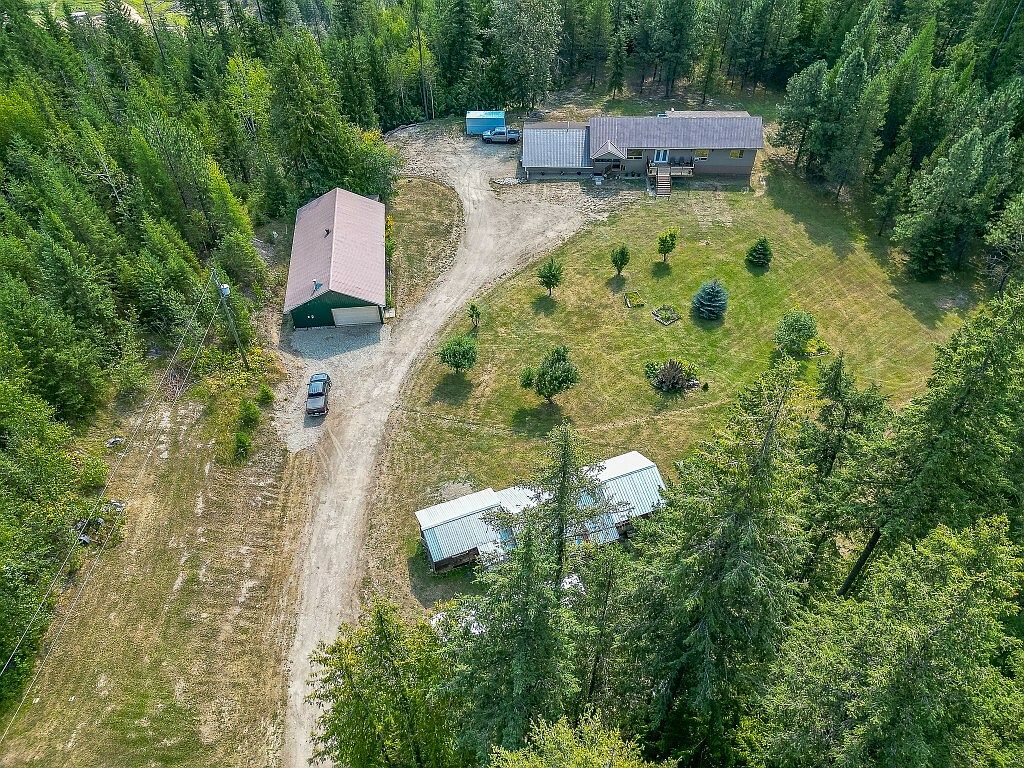 2510 Samuelson Rd, Columbia Shuswap, BC V0E 2V5 | Zillow