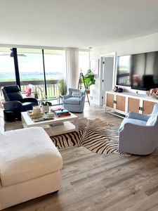 2000 Presidential Way #1403, West Palm Beach, FL, 33401