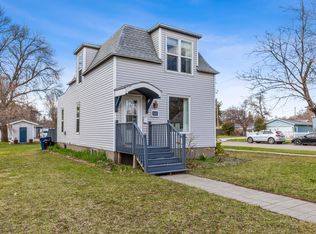 1001 3rd St S, Moorhead, MN 56560