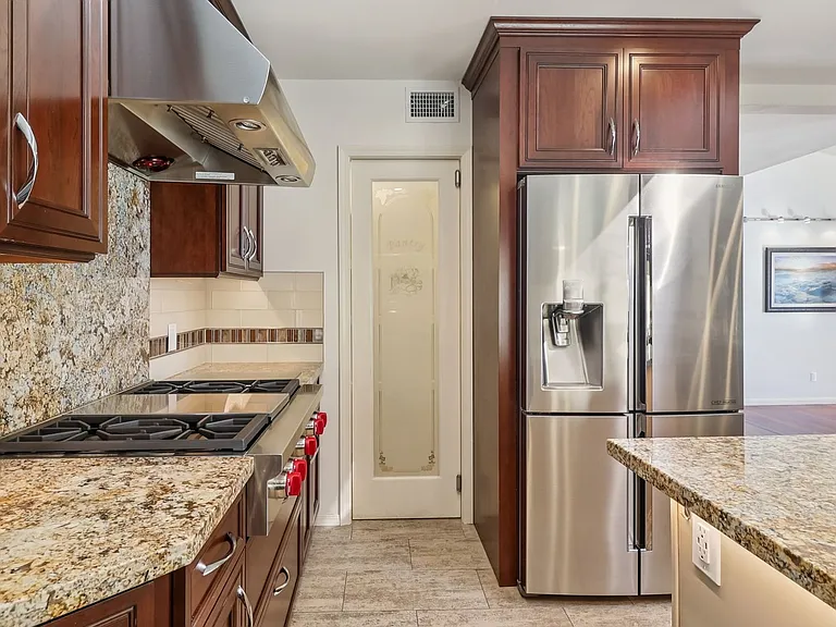 1177 Avenida Amantea — Photo 14