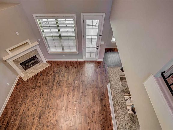 4th image of 8568 Woodland Rose Cir N