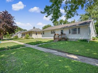 714 6th St NE, Independence, IA 50644