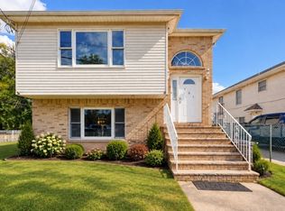 589 Cherry St, Elizabeth City, NJ 07208