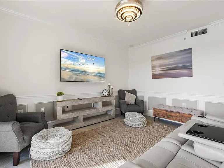 17704 Gawthrop Dr #207 — Photo 13