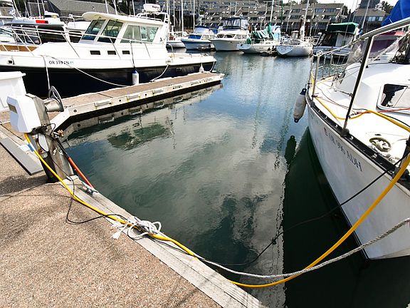3rd image of SE Bay Blvd