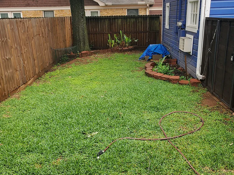 White Oak Dr — Photo 20
