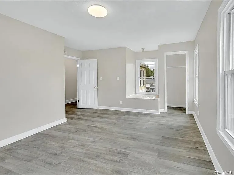 51 Mill St #51 MILL ST — Photo 17