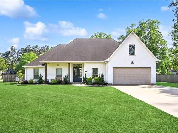 49 Hester St, Madisonville, LA 70447