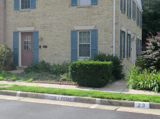 9424 Candleberry Ct, Burke, VA 22015