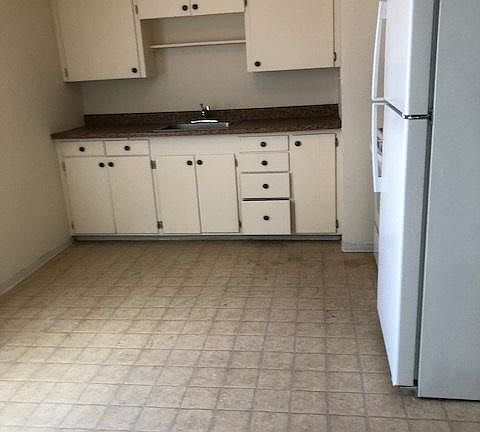 5th image of 10516 Occident St SW