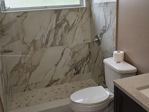 3rd image of 4933 NW 47th Ter