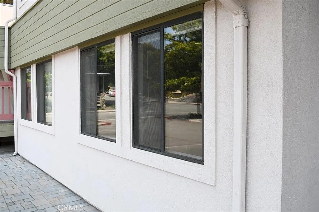2 bed, 1116 sqft, $2,900 — Photo 2